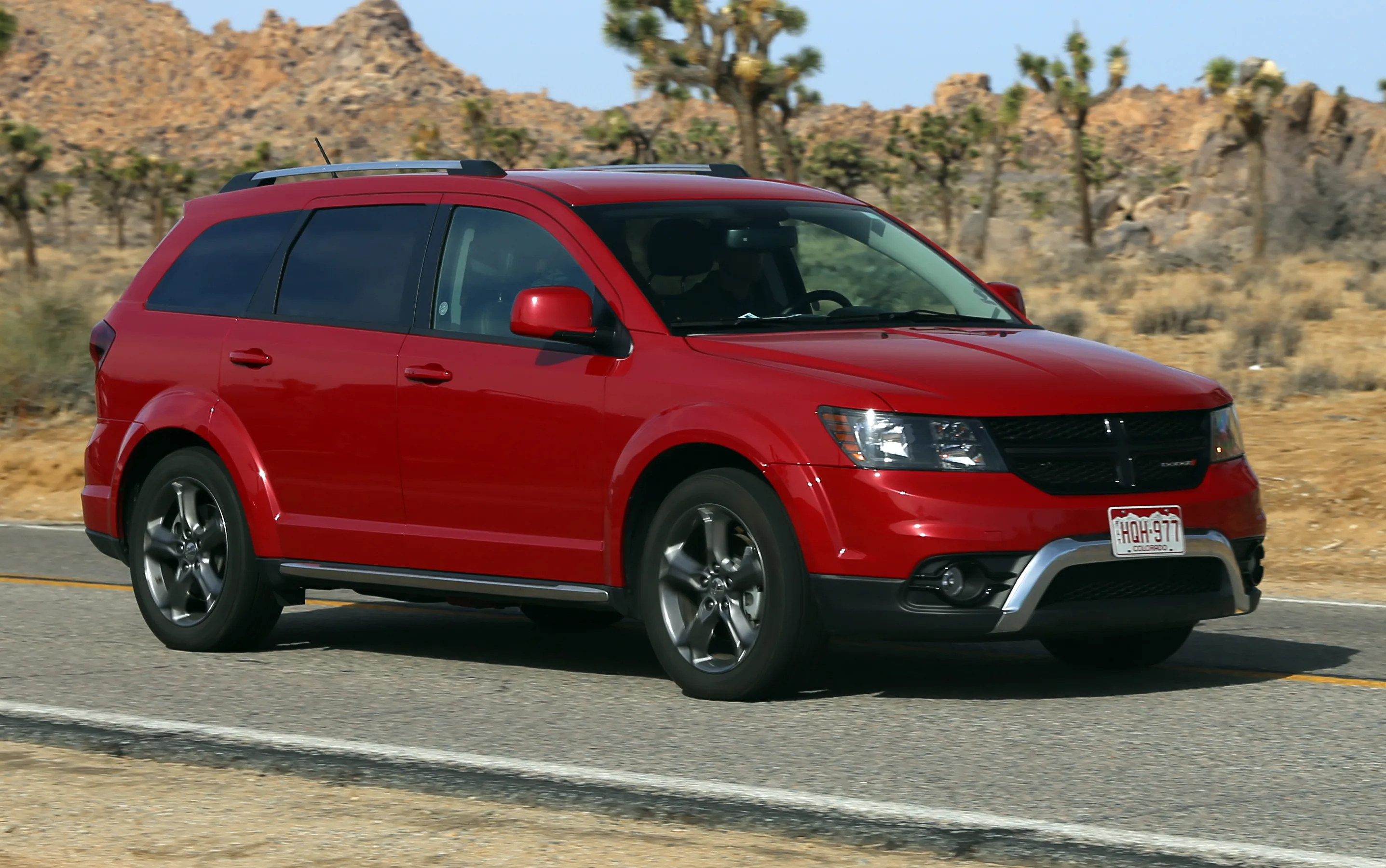 Dodge Journey — SUV importado.