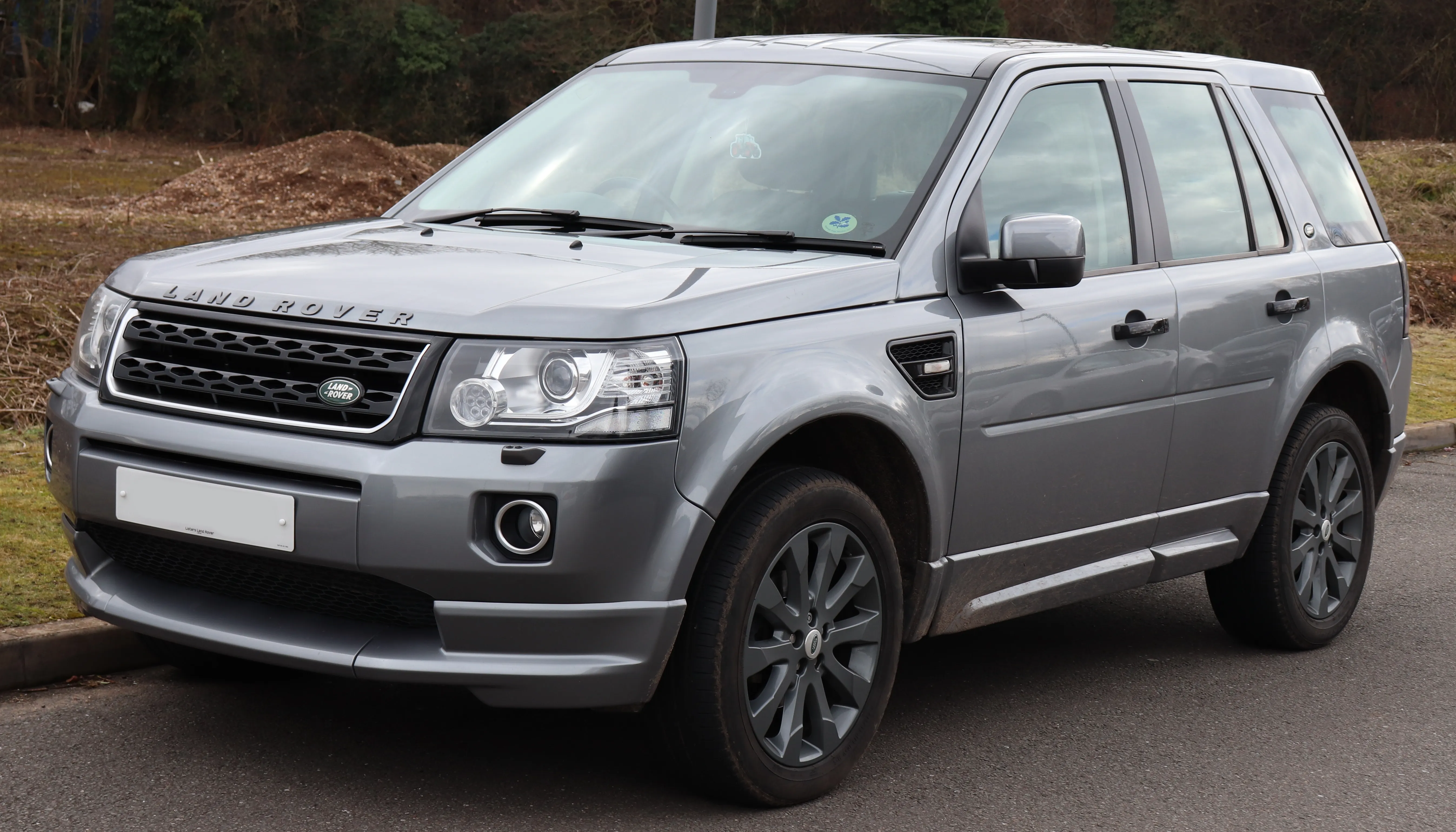 Land Rover Freelander 2 — SUV importado.