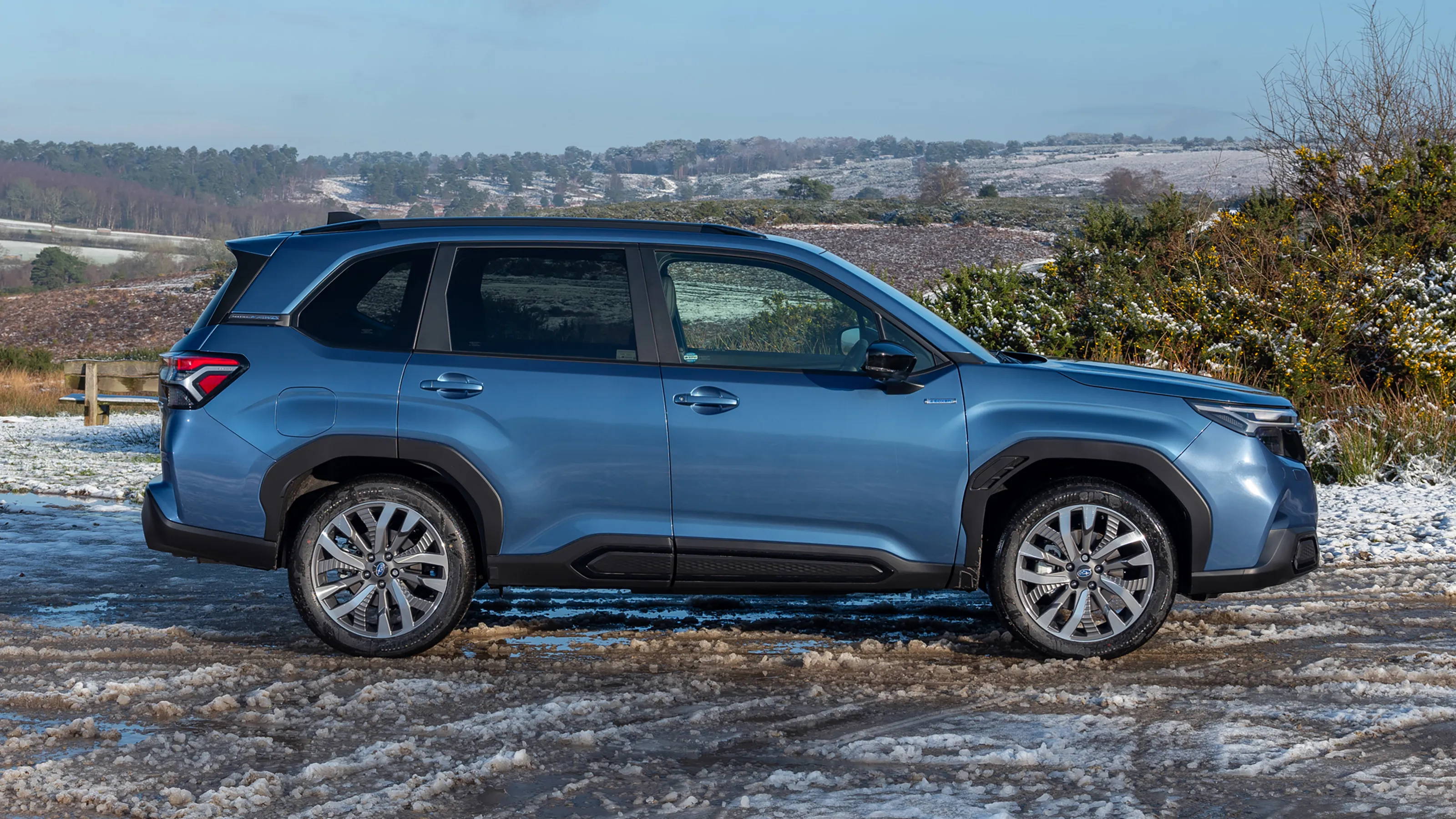 Subaru Forester — SUV importado com tracao integral.