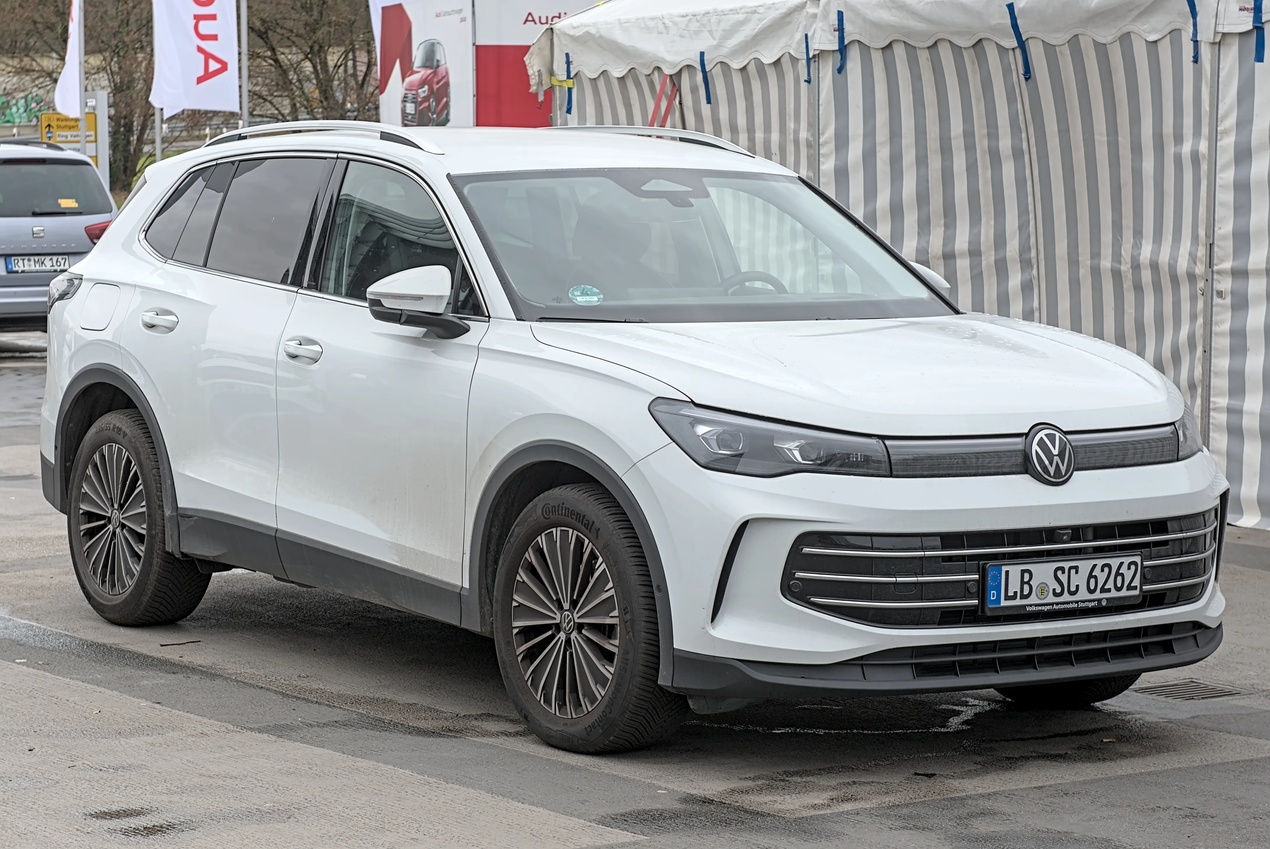 Volkswagen Tiguan — SUV importado.